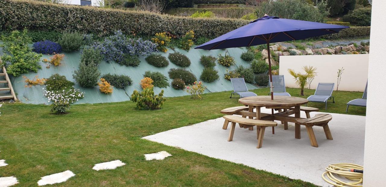 Les Embruns Jardin Villa Saint-Pol-de-Léon Exteriör bild